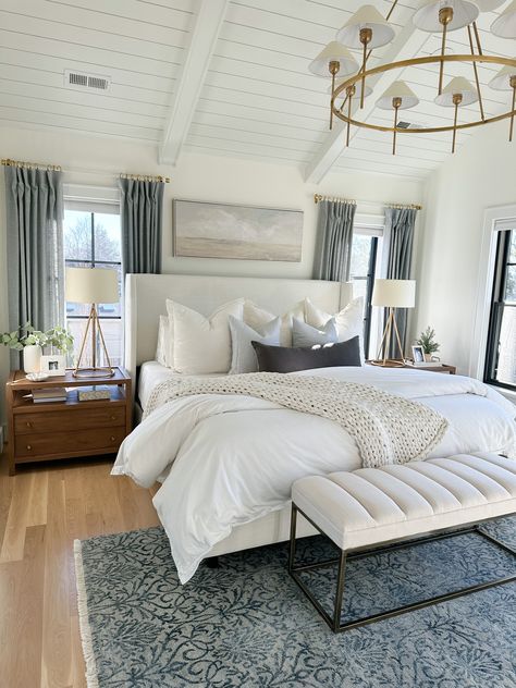 White Bed, Master Bedrooms Decor, Remodel Bedroom, White Bedroom, Bedroom Aesthetic, Beautiful Bedrooms, Dream Bedroom, My New Room, Cozy Bedroom