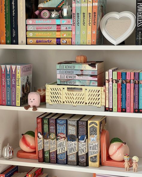 happiest when it's fall 🧸☕️🧦🤍🍂 Ladder Bookshelf Styling With Books, Ladder Bookshelf Styling, Pretty Bookshelves Aesthetic, Cute Bookshelf Ideas, Room Decor Ideas Bookworm, Room Inspo Bookworm, Rory Gilmore Bookshelf, Classics Bookshelf Aesthetic, Bookish Bedroom