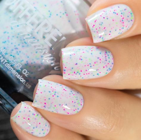 White Nails With Confetti, Glitter Vacation Nails, Teal Acrylic Nails, Sprinkle Nails, Unicorn Nails Designs, Confetti Nails, Unicorn Nails, Pretty Nail Colors, White Acrylic Nails