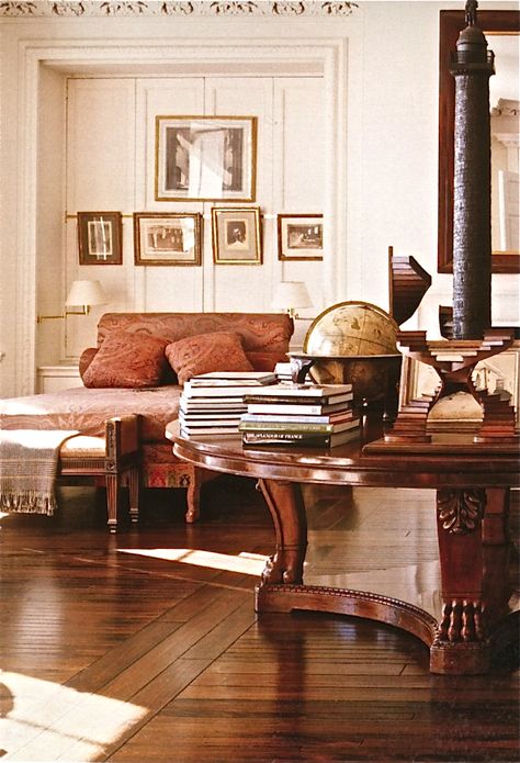 Sutton Place, Stylish Apartment, Antique Interior, New York Apartment, Bill Blass, Interior Design Firms, Beautiful Interiors, One Bedroom, Home Interiors