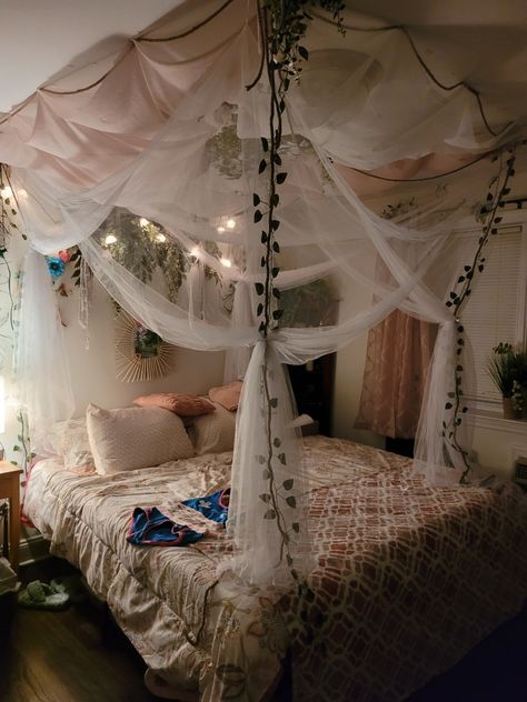 Beaded Bed Canopy, Over Bed Ceiling Decor, Sheer Curtain Canopy Diy Bed, Small Room Canopy Bed Ideas, Bed W Curtains, Unique Canopy Bed Ideas, Dorm Room Canopy Bed, Curtains Over Bed Ideas, Whimsigoth Bed Sheets