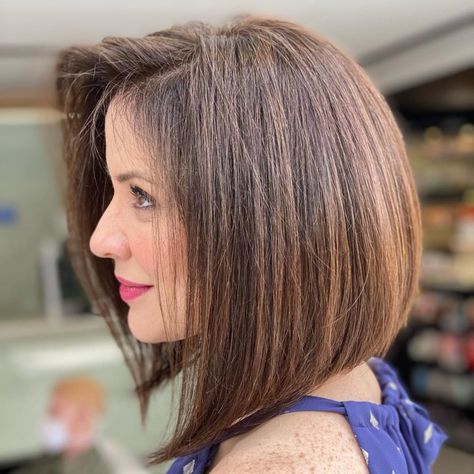 28 Long Stacked Bob Haircuts for a Super Sleek Style Long Stacked Bob, Stacked Hairstyles, Stacked Bob Haircuts, Angled Bob Haircuts, Stacked Haircuts, Angled Bob Hairstyles, Stacked Bob Hairstyles, Stacked Bob, Stacked Bob Haircut