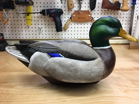 Mallard duck decoy carving Decoy Carving Ducks, Drake Mallard, Decoy Carving, Wood Burning Tool, Bird Carving, Duck Decoys, Easy Wood Projects, Mallard Duck, A Craft