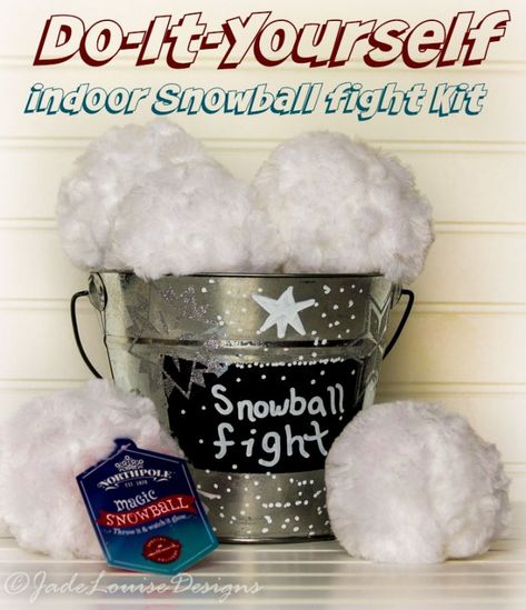 DIY Indoor Snowball Fight and NorthPole Christmas Gift Ideas Indoor Snowballs, Group Games For Kids, Fun Family Activities, Diy Games, Birthday Party Games, Christmas Gift Ideas, Christmas Games, North Pole, Do It Yourself