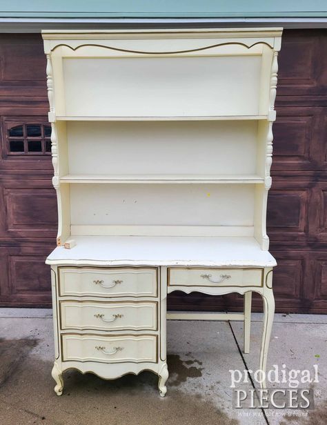 Vintage Desk With Hutch, Desk With Hutch Makeover, Brown Wood Bedroom Furniture, French Provincial Desk Makeover, Daybed Room Ideas, French Style Desk, Coquette Room Ideas, French Provincial Desk, Repurposed Desk