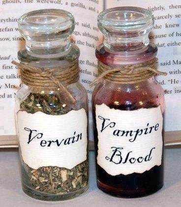 Tvd Party, Vampire Diaries Party, Vampire Theme Party, Vampire Diaries Aesthetic, Diaries Aesthetic, Vampire Vibes, Vampire Party, Tvd Aesthetic, Baba Jaga