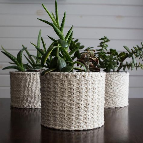 Jute Stitch Plant Cozy Knitting Pattern Plant Cozies, Plant Cozy, Knit Purl Stitches, Summer Knitting Patterns, Plant Pot Covers, Knit Basket, Modern Knitting, Cowl Knitting Pattern, Plant Covers