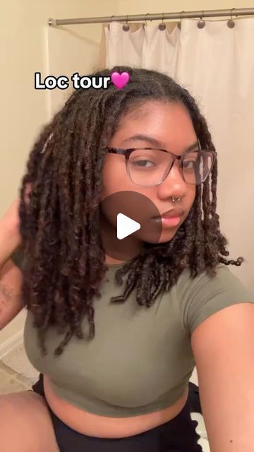 @locstylesforwomen on Instagram: "Loc tour 😍😍😍 aamourlex 
•
•
•
•
•
#locstylesforwomen #locupdos #locdhaircommunity #locupdate #locdnotbound #loclife #womenwithlocs #naturalhair #dreadhead #locjourney #naturallocs #locstyles #loccommunity #locs #locd #locbae #locaholics #starterlocs #locdndope #locgang #dreads #locgoddess" Middle Part Locs Black Women, Loose End Locs, 80 Locs Count, Baddies With Locs, Curly Dreadlock Hairstyles, Locs On 4c Hair, 50 Locs, Female Dreads Hairstyles, Women Dreads