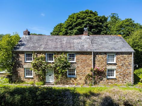 Cornwall Cottage, Cornwall House, Cornish Cottage, English Country Cottages, Penzance Cornwall, Cornwall Cottages, Charming Cottage, Cottage Exterior, Country Cottage Style