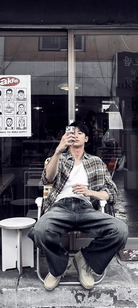 Byeon woo seok Byeon Woo Seok School Uniform, Byeon Woo Seok Hd Wallpaper, Byeon Woo Seok Phone Case, Byeon Woo Seok Lowkey Picture, Byeon Woo Seok Wallpaper Aesthetic, Sun Jae Wallpaper, Byeon Woo Seok Wallpaper Boyfriend, Woo Byeon Seok, Byeon Woo Seok Mirror Selfie