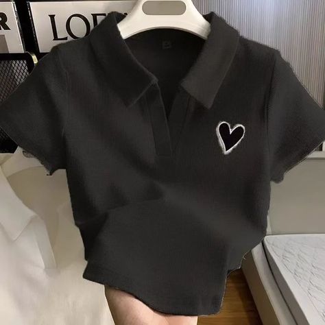 https://s.click.aliexpress.com/e/_oodG35M Crop Top Styles, Cropped Polo Shirt, Love Embroidery, Embroidery T Shirt, Short Women Fashion, Korean Fashion Women, Cropped Tops, Home T Shirts, Mua Sắm