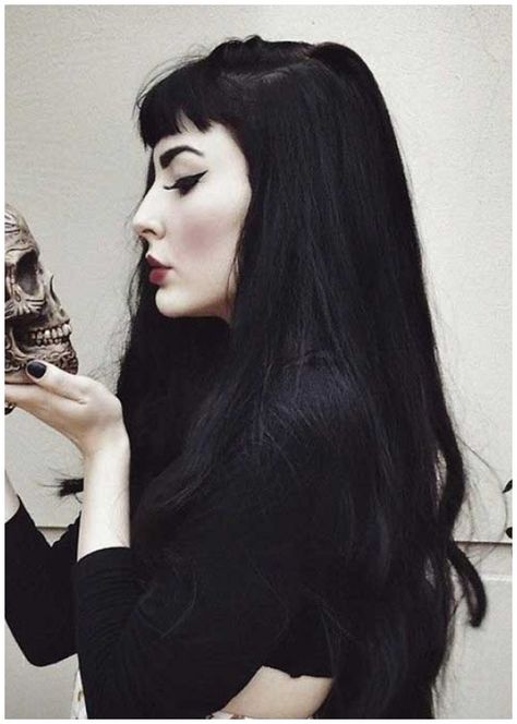 Grunge long hairstyles and short bangs - #long #hairstyle #going #grunge long hairstyle grunge Wow Photo, Scene Girl, Yennefer Of Vengerberg, Short Bangs, Goth Beauty, Gothic Beauty, Gothic Girls, 영감을 주는 캐릭터, Dark Beauty