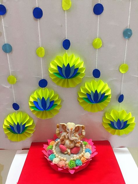 40 DIY Recycling Ganpati Pooja Decoration Ideas - Hobby Lesson Ganesh Chaturthi Decoration With Paper, Diy Ganesh Decoration, Gasparilla Decorations, Navarathri Decorations, Marriage Backdrop, Ganpati Decor, Birthday Chart, Ganesh Chaturthi Decoration, Paper Decorations Diy