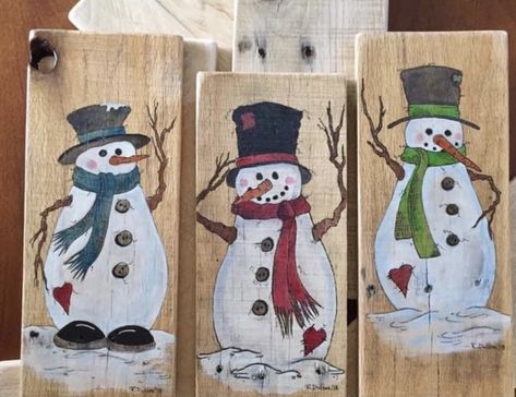 Painted Snowmen On Wood, Painting A Snowman On Wood, Snow Man Painting, Painting Snowmen On Wood, Snow Man Painting On Wood, Snowman Painted On Wood Board, Wood Plank Snowman, Christmas Crafts Snowman, Man Painting