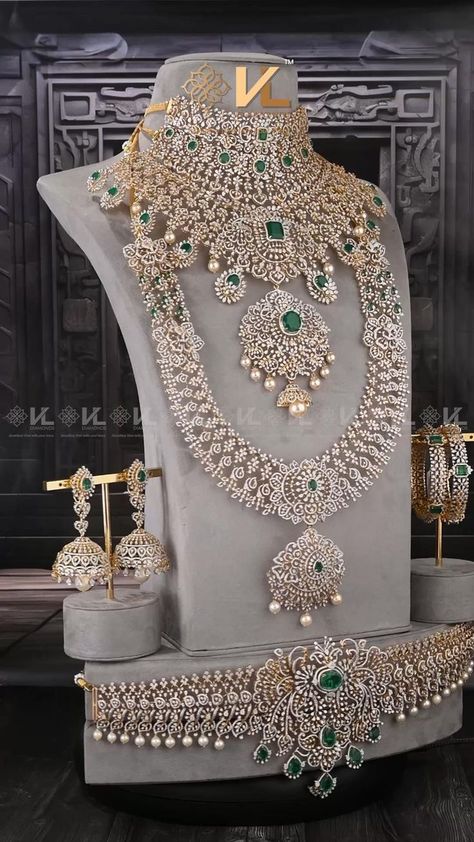 Indian Diamond Jewellery, Bridal Jewelry Sets Brides, Wedding Jewelry Sets Bridal Jewellery, Bridal Diamond Necklace, Indian Wedding Jewelry Sets, Bridal Jewels, Diamond Bangles, Diamond Jewelry Set, American Diamond Jewellery