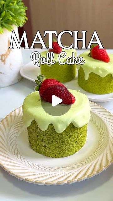 Matcha Roll Cake Recipe, Matcha Cake Recipe, Matcha Cake Roll, Matcha Roll Cake, Roll Cake Recipe, Bolu Pandan, Pandan Cake, Resipi Kek, Swiss Roll Cake