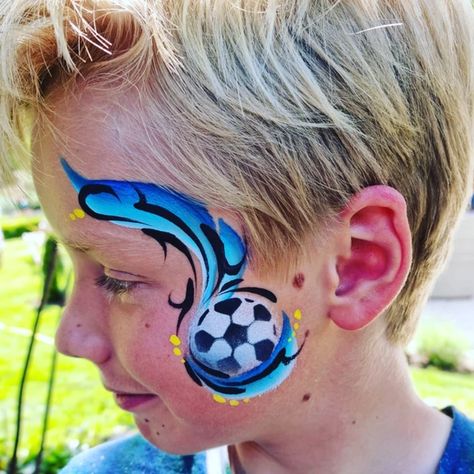 Soccer Face Painting Ideas, Sports Face Paint Ideas, Facepaint Football, Soccer Face Paint, Face Painting Boys, Boys Face Paint, Football Face Paint Ideas, Kids Face Painting Easy, Football Face Paint