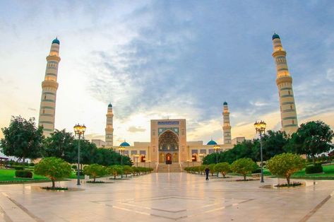 The Sultan Qaboos Mosque with its breathtaking design and truly mesmerising architecture is a marker of the development in the city of #Sohar ✨ #Oman #OmanByYou #ExperienceOman #BeautyHasAnAddress Sohar Oman, Sultan Qaboos, Oman, Big Ben, Statue Of Liberty, The City, Statue, Architecture, Building