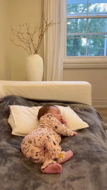 Danielle Shugg on Instagram: "It’s the nose scrunch for me 🥹 I really could watch this for a lifetime. Maybe an unpopular opinion but this stage is my favourite and I never want it to end… #themindfulblonde #motherhood #newbornbaby #icouldwatchyouforalifetime" Baby Scrunch, Newborn Scrunch, Nose Scrunch, Unpopular Opinion, The Nose, Baby Fever, New Baby, My Favourite, Bean Bag Chair