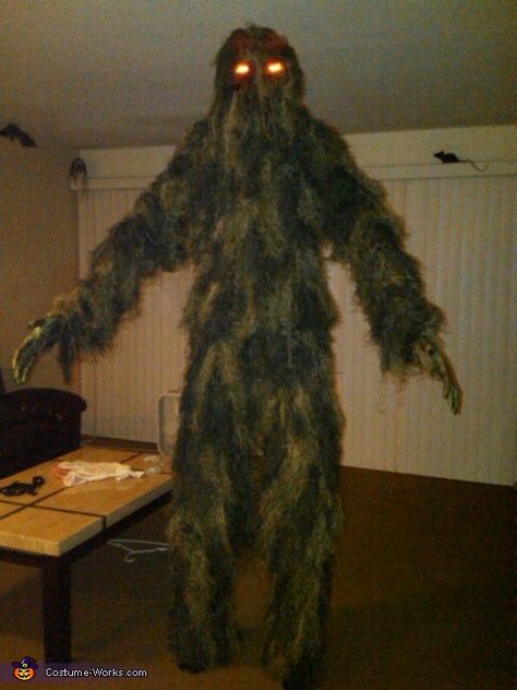 Swamp Monster Costume - Halloween Costume Contest Diy Swamp Monster Costume, Swamp Thing Costume, Swamp Creature Costume, Swamp Aesthetic Clothes, Swamp Outfit, Swamp Monster Costume, Swamp Witch Costume, Swamp Costume, Swamp Decor