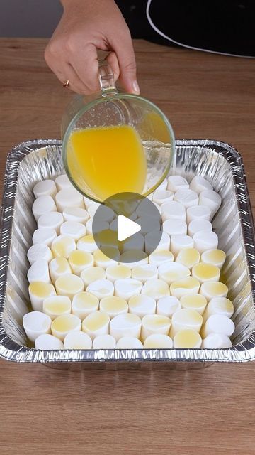 That Recipe on Instagram: "I learned this at Boy Scout camp" Dump Desserts, Campfire Foods, Bonfire Night Food, Dip Ideas, Easy Smores, Homemade Candy Bars, Boy Scout Camping, Marshmallow Crafts, Marshmallow Bars