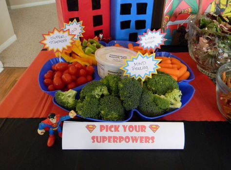 A great Superhero Birthday Party Food Idea - Superhero Vegetable Tray - Pick your Superpower! Spider Man Veggie Tray, Superhero Veggie Tray, Superhero Themed Food, Superhero Snacks For Kids, Birthday Party Food For Kids, Superhero Snacks, Veggies Dip, Super Hero Baby Shower, Superheroes Birthday Party