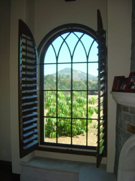 Arched Shutters, Arched Window Coverings, Window Arches, Curtains For Arched Windows, Decorating Windows, Bay Window Shutters, Staircase Window, Window Bay, Arched Window Treatments