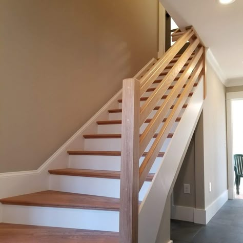 Open Staircase Banister Ideas, Open Banister Stairways, Wooden Banisters And Railings, Open Stair Railing Ideas, Stair Banister Ideas Wood, Horizontal Banister, Closed Staircase Ideas, Staircase Banister Ideas, Open Staircase Ideas