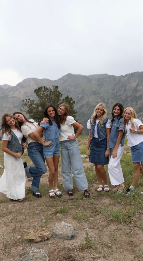 #fashion #denim #friends #photography White And Denim Outfits Group Photoshoot, Large Friend Group Photoshoot, Photography Ideas For Friends, Color Cordinate Outfit Friend Group, Best Friend Photoshoot Outfit Ideas, Standing Poses With Friends, Group Photoshoot Outfit Ideas, Group Photo Outfit Ideas, Color Scheme Photoshoot