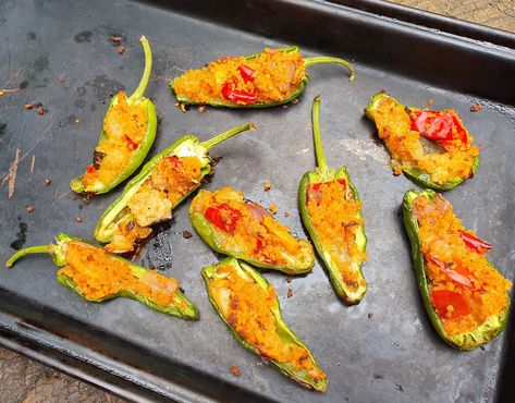 Couscous and feta stuffed padron peppers - CookTogether Salad With Roasted Veggies, Vegetable Pasties, Padron Peppers, Making Couscous, Pork Belly Slices, Fried Rice With Egg, Scones Easy, Couscous Recipes, Food Technology