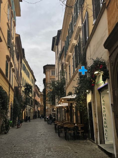 Italy Aesthetic Winter, Italy Winter Aesthetic, Rome Italy December, Rome In Winter, Rome Winter Aesthetic, Rome November, Rome Christmas Aesthetic, Rome In Winter Aesthetic, Rome At Christmas