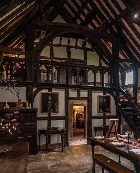 Bag End Interior, Half Timbered House Interior, Medieval Home Aesthetic, Medieval Cottage Interior, Skyrim Interior, Medieval House Interior, Medieval Interior Design, Tudor Ceiling, German Farmhouse