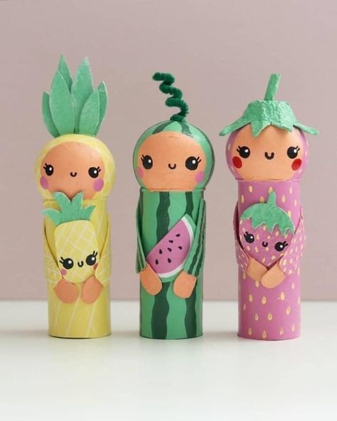 Toilet Paper Roll Dolls, Cardboard Crafts Kids, Kindergarten Art Lessons, Crafts For Kids Easy, School Kids Crafts, Rolled Paper Art, Toilet Paper Crafts, Rainy Day Crafts, Homemade Birthday Cards