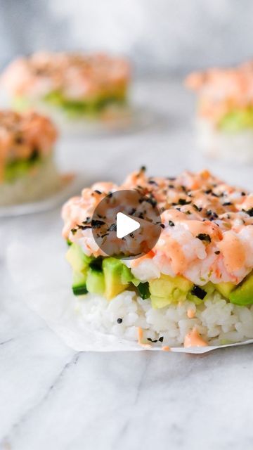 Feta Topalu on Instagram: "Shrimp Avo Sushi Stacks 🍤🥑 Not your mom’s classic appetizer. These stacks are layered with sushi rice, creamy mix of avocado and fresh cucumber, and last, chunky diced shrimp. Topped with sriracha mayo and furikake. Full recipe on the blog, linked in bio. #shrimp #shrimpappetizer #appetizers #shrimprecipes #sushi #sushiappetizer" Furikake Recipe, Sushi Stacks, Appetizer Recipes Cold, Avocado Sushi, Rice Avocado, Fresh Cucumber, Sriracha Mayo, Shrimp Appetizers, Shrimp Avocado