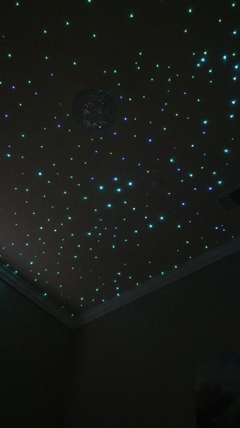 Starry Night Ceiling Bedrooms, Stars On Ceiling Aesthetic, Black Glitter Ceiling, Glow In The Dark Stars On Ceiling Aesthetic, Light Up Stars On Ceiling, Glowing Stars On Ceiling, Ceiling Stars Aesthetic, Glow Stars On Ceiling, Starlight Ceiling Bedroom