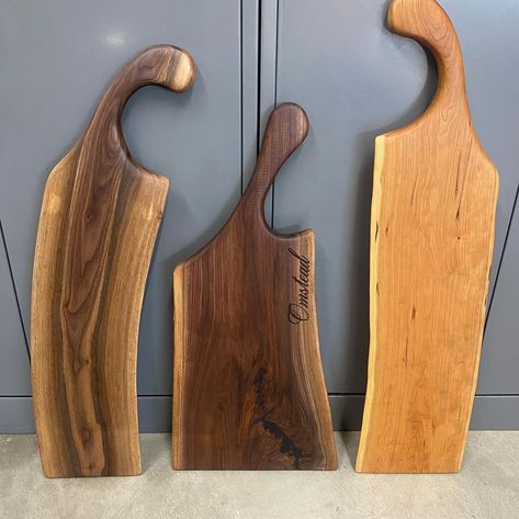 KRB Fabricating on Instagram: “Walnut and cherry charcuterie boards available with custom laser engraving #charcuterieboard #woodworking #slabwood #modernfarmhouse…” Wood Charcuterie Board, Wood Mill, Wood Dishes, Wood Serving Board, Kitchen Board, Classical Design, Wood Tools, Woodworking Ideas, Charcuterie Boards