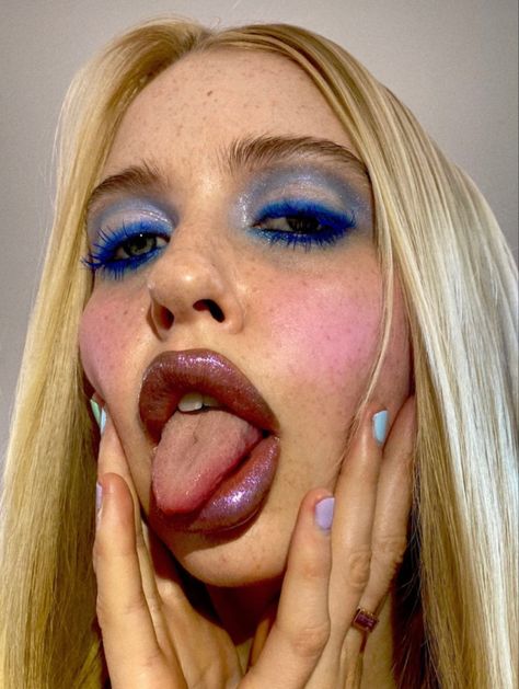 Chloe Cherry Makeup, Swag Makeup, Smink Inspiration, Dope Makeup, Edgy Makeup, Makeup Eye Looks, Creative Makeup Looks, Long Blonde, Kiss Makeup