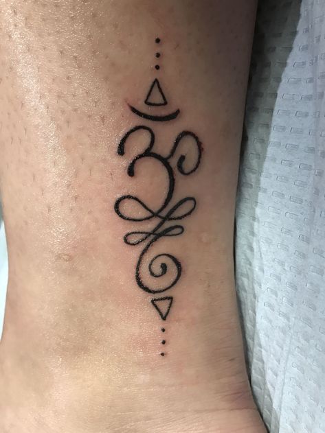 Ohm Symbol Tattoo, Inner Ankle Tattoos, Ohm Tattoo, Trishul Tattoo Designs, Om Tattoo Design, Ohm Symbol, Tattoo Ankle, Unalome Tattoo, Shiva Tattoo Design