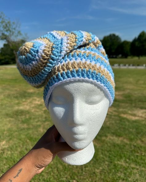 blue + tan + white slouch beanie Crochet Slouch Beanie, Crochet Business, Slouch Beanie, Crochet Things, Crochet Inspo, Fun Crochet, Loose Ends, Fun Crochet Projects, Crochet Stuff