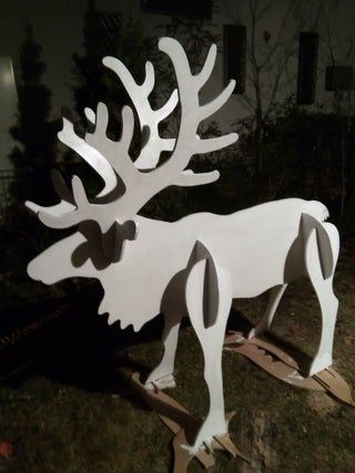 Plywood Reindeer: 4 Steps (with Pictures) Pine Christmas Decor, Plywood Reindeer, Christmas Yard Art, Bowhunting, Reindeer Decorations, Yard Decorations, Wooden Cutouts, Christmas Yard, Wooden Picture Frames