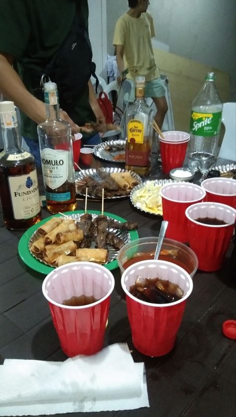 Alak Picture Prank, Inuman Session With Friends Prank, Shot With Friends Prank, Inuman Prank Pic, Inom Prank Picture, Inuman Na Alak With Friends Prank, Alfonso Drink, Alfonso Coke, Alcoholic Drinks Aesthetic Party