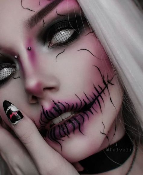 Halloween Maquillaje, Goth Eye Makeup, Holloween Makeup, Creepy Makeup, Creepy Halloween Makeup, Cute Halloween Makeup, Cool Halloween Makeup, Special Fx Makeup, Rave Makeup