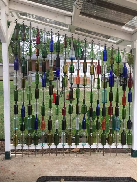 Wine Bottle Fence, Bottle Fence, Glass Bottle Wall, Wine Bottle Garden, Patio Wall Art, Wine Bottle Wall, Bottle Projects, Wine Bottle Ideas, Bottle Trees