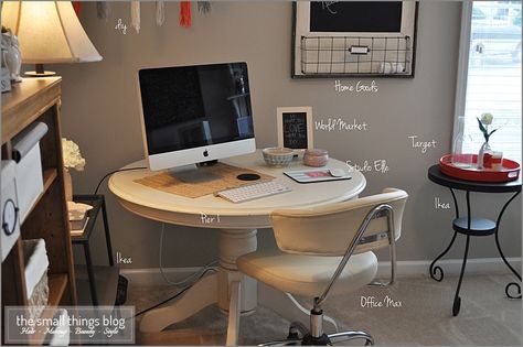 The Small Things Blog - a great computer desk! Desk Redo, Round Desk, The Small Things Blog, Small Things Blog, The Small Things, Elegant Furniture, Household Furniture, Table And Chair Sets, Small Things