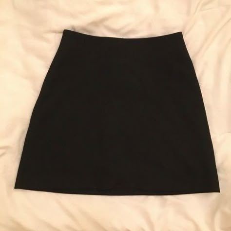 Classic Black Mini Skirt Tiny Black Skirt Outfit, Where To Buy Black Mini Skirt, 90s Black Mini Skirt, Aritzia Black Mini Skirt, Black Skirts Aesthetic, Classic Black Mini Skirt, Black Mini Skirt Aesthetic, Black Tight Skirt Outfit, Black Skirt Aesthetic