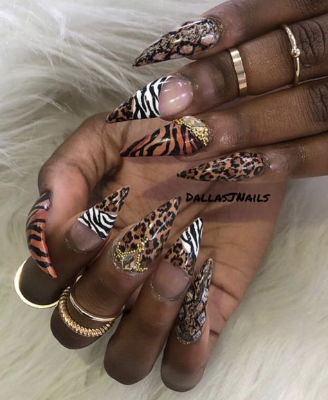 Leopard Nails Acrylic, Lepord Nails Designs, Leopard Nails Designs, Tiger Print Nails, Leopard Print Nail Designs, Animal Print Nail Designs, Tiger Nail Art, Cheetah Nail Art, Safari Nails