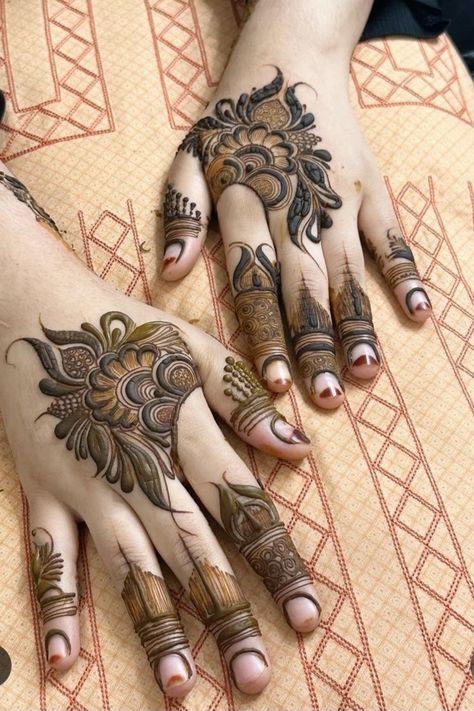 Khafif Mehndi Designs New Simple, Khafif Mehndi Designs Simple, Only Finger Mehndi Design, Khafif Mehndi Designs, Finger Mehndi Design, Wheat Rice, Basic Food, Lavish Wedding, Khafif Mehndi Design