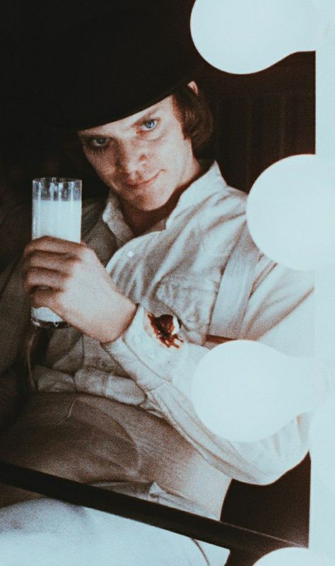 Evan Peters Instagram, Alex A Clockwork Orange, Alex Delarge, Malcolm Mcdowell, A Clockwork Orange, Scary Movie Characters, Film Buff, Movie Shots, Clockwork Orange