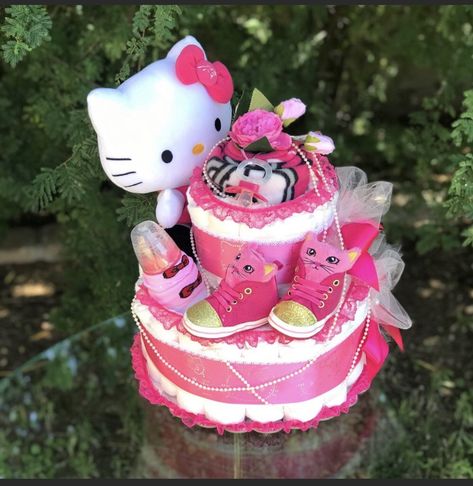 Cake Hello Kitty, Hello Kitty Baby Shower, Gender Reveal Baby Shower Ideas, Camo Wedding Cakes, Hello Kitty Dear Daniel, Dragon Cakes, Shoe Cakes, Girl Diaper Cake, Purse Cake