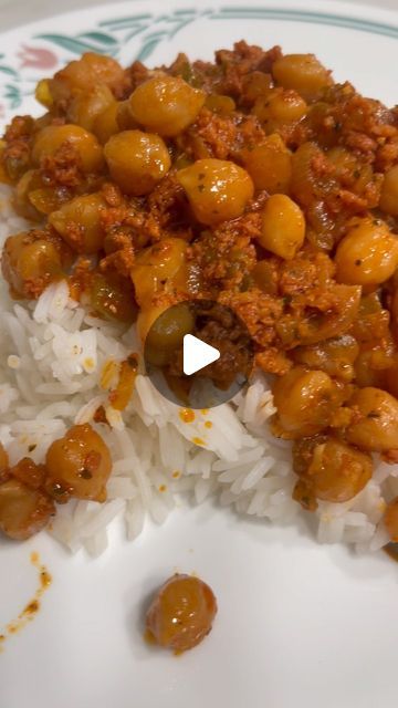 Cooking Spanglish on Instagram: "🚨 Save this video for the best Garbanzo bean and chorizo recipe 🔥   🚀Follow for more   #chickpeas #garbanzobeans #mexicanfood #easyrecipes #easymeals #chorizo" Vegetarian Chorizo Recipe, Garbanzo Bean Recipes, Chorizo Recipe, Garbanzo Bean, Chorizo Recipes, Garbanzo Beans, Bean Recipes, Chickpeas, Ground Beef